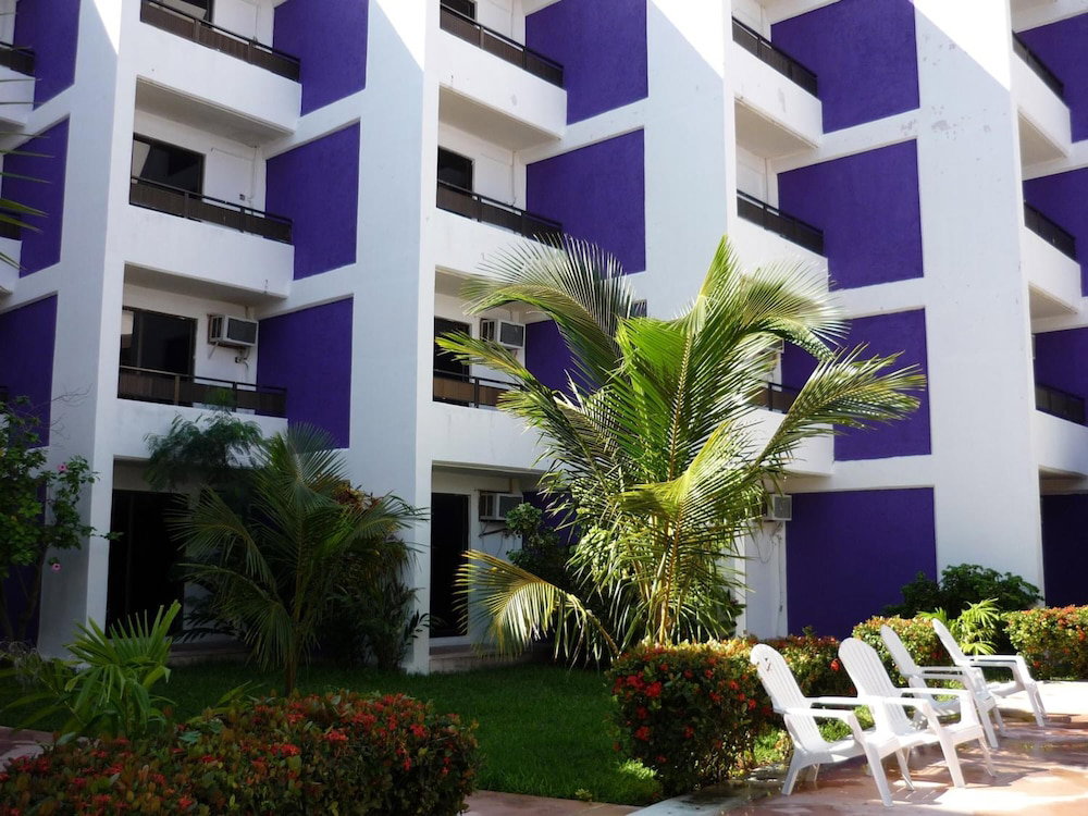 Hotel Debliz, Mexico