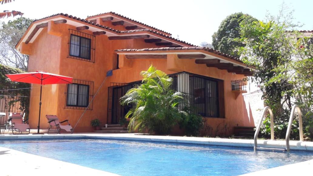 Sweet Home, Mexico