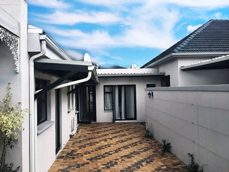 Selton Guest House, Cape Town, South Africa