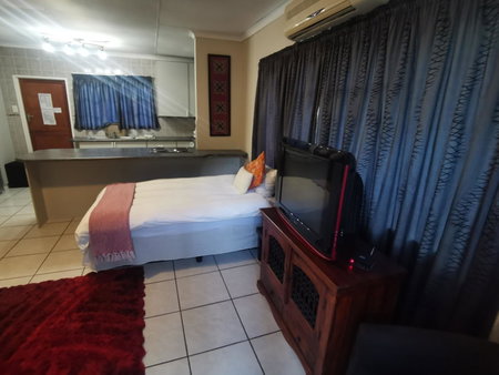 Sun Deck Lodge, Hartbeespoort, South Africa