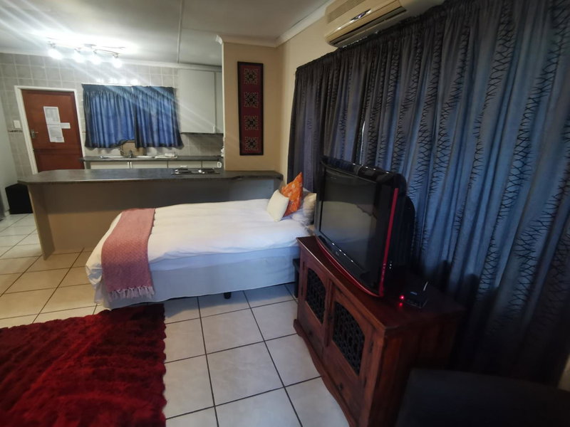 Sun Deck Lodge, Hartbeespoort, South Africa