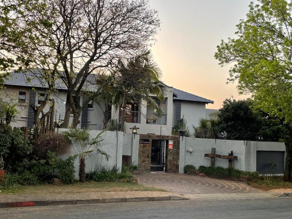 Africa Footprints Lodge Kempton Park, South Africa