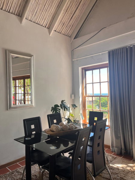 Cozy Camps Bay House with mountain and sea view, Cape Town, South Africa
