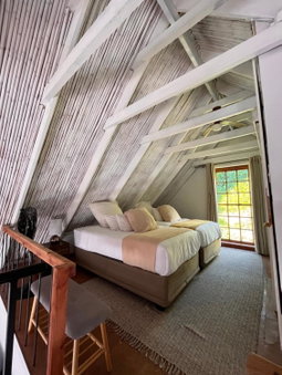 Cozy Camps Bay House with mountain and sea view, Cape Town, South Africa