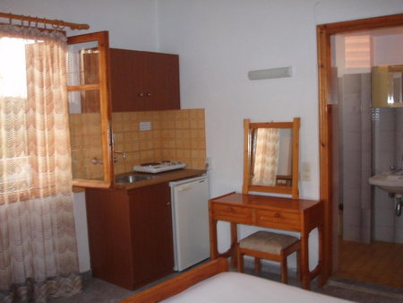 Eleni Studios & Apartments, Mithymna, Greece