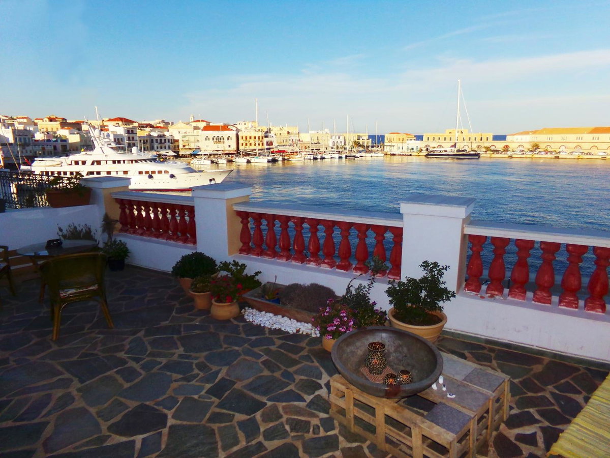 Locadiera Pansion, Greece