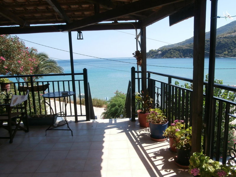 Pansion Limni, Kerion, Greece