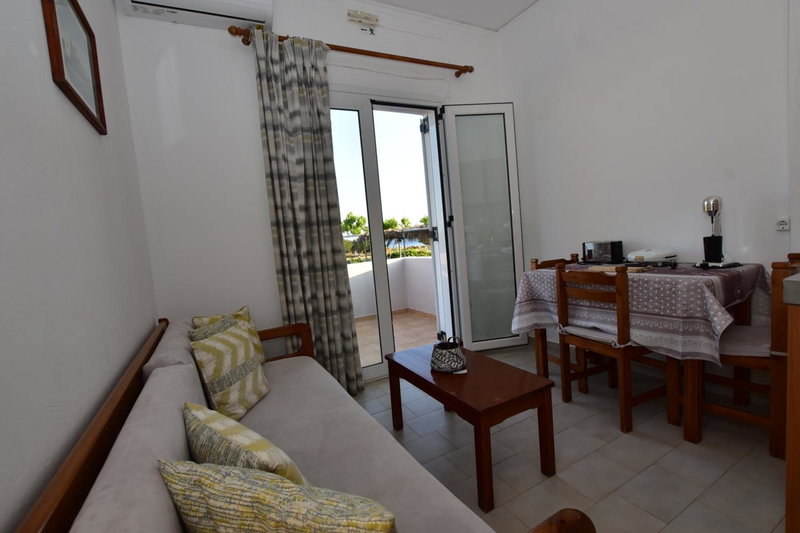 Morpheas Rooms, Palaiochóra, Greece