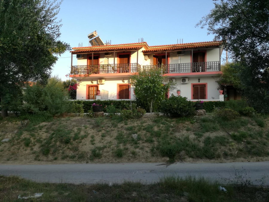 Tony studio & apartments, Laganas, Greece