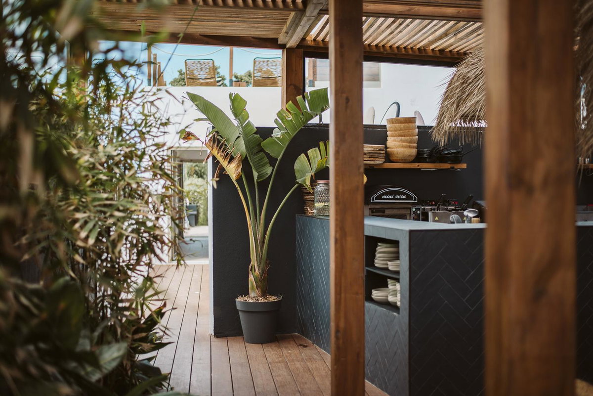 Hotel · The Salty Surf & Yoga, Peniche
