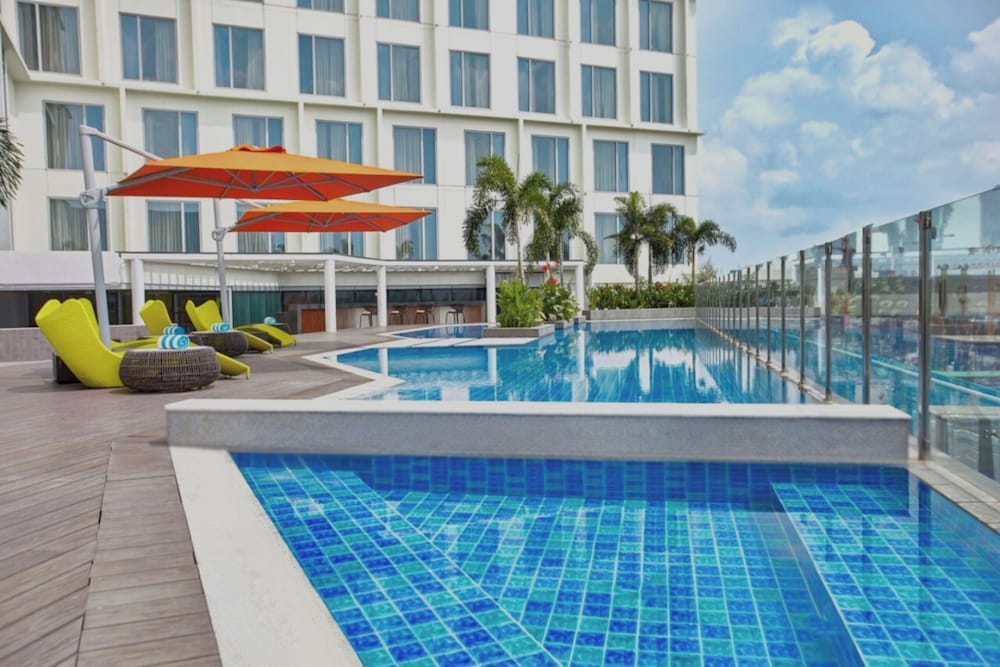 City Getaway in the Heart of Entertainment City, Philippines