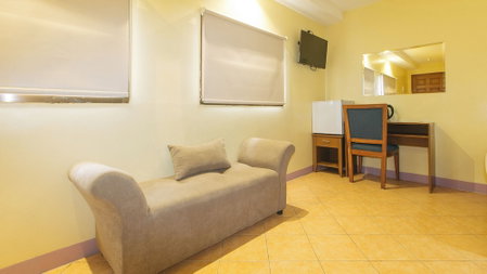 Reddoorz at Comfy Inn Ermita Manila, Manila, Philippines