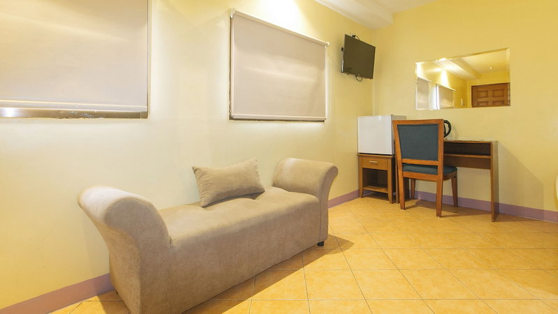 Reddoorz at Comfy Inn Ermita Manila, Manila, Philippines