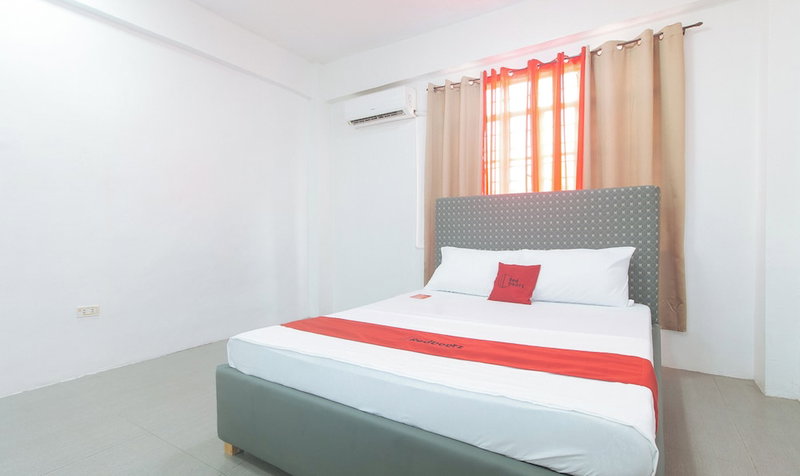 RedDoorz at Najar Residences near NAIA, Pasay, Philippines