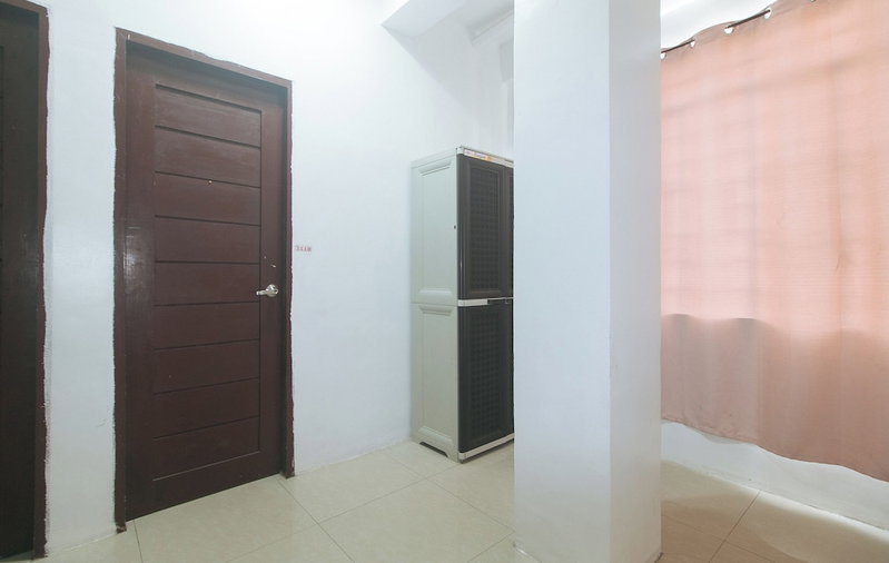 RedDoorz at Najar Residences near NAIA, Pasay, Philippines