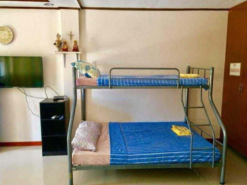 OYO 1166 Hotel Wooden Crib, Oslob, Philippines