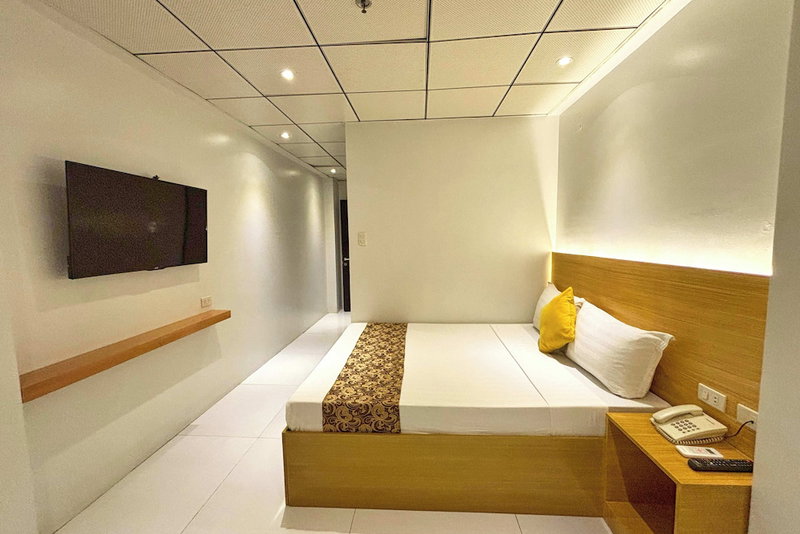 LuxeLite Suites Pasay, Pasay, Philippines