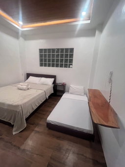 Jezette's Inn, Sipalay, Philippines