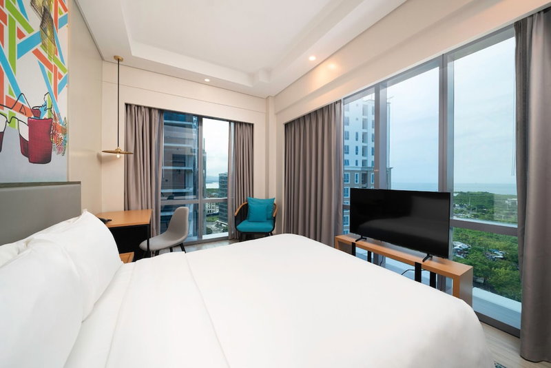 Mactan Island Stay Near Beach, Lapu-Lapu, Philippines