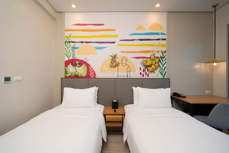 Mactan Island Stay Near Beach, Lapu-Lapu, Philippines