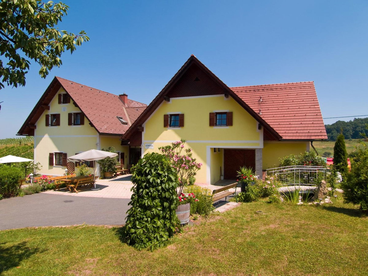Hotel · Weingut Schwarzl, Ratsch An Der Weinstraße