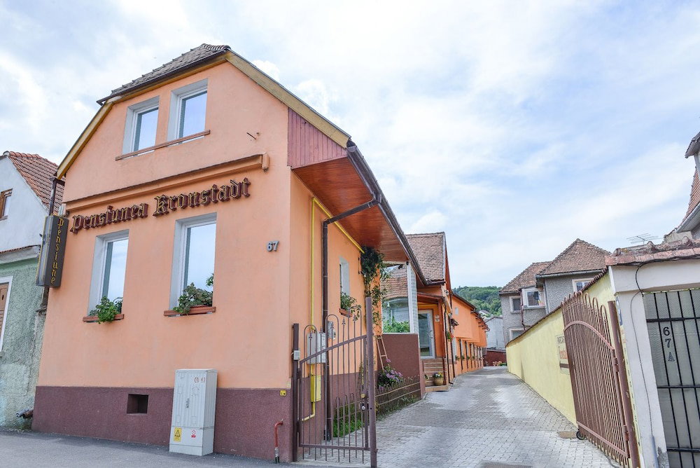 Hotel · Pensiunea Kronstadt, Brasov