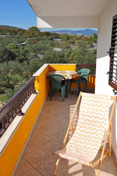 Apartments Villa Annika, Slatine, Croatia