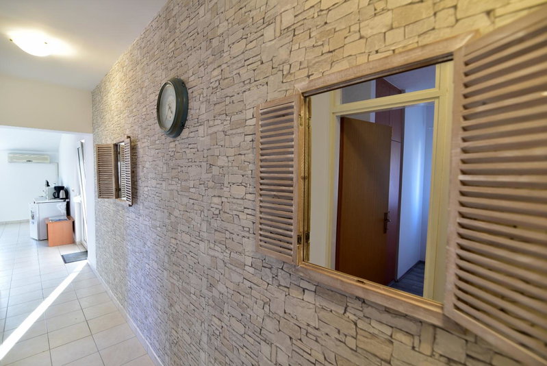 Apartmani LUNA, Vir, Croatia