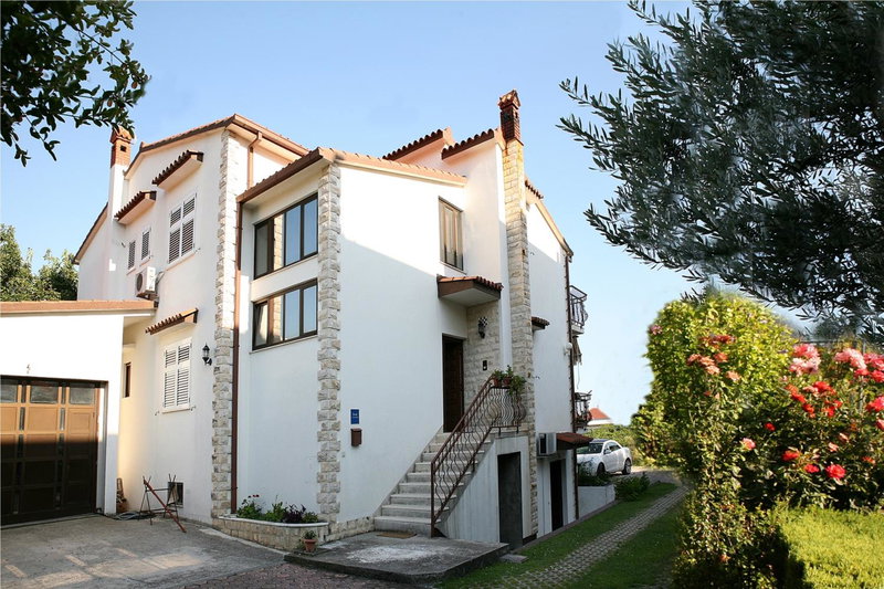 Apartments Maletić, Kaštela, Croatia