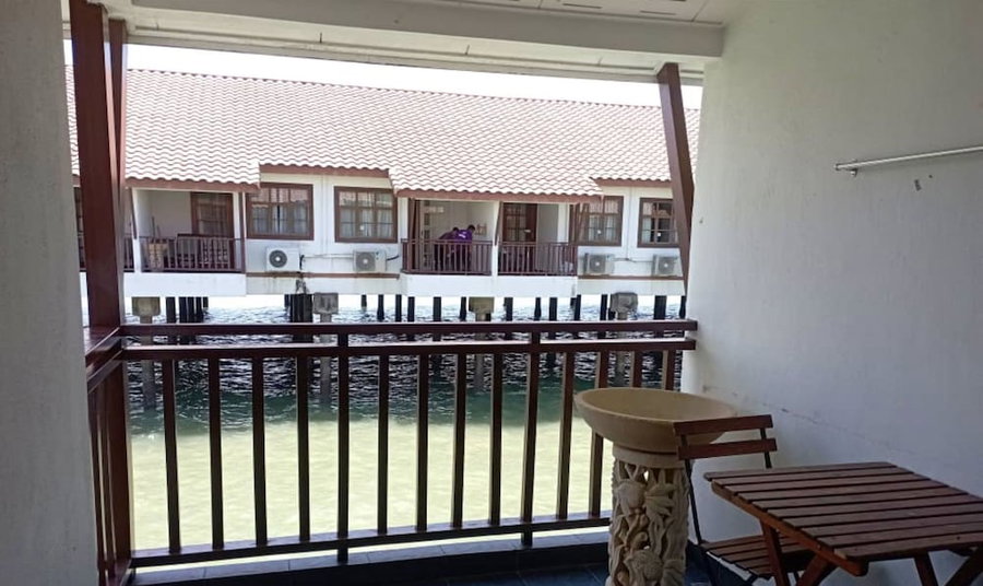 Alpine LXPD Premium Water Chalet, Port Dickson, Malaysia
