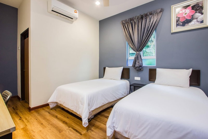 Surprised Homestay by uBook, Butterworth, Malaysia