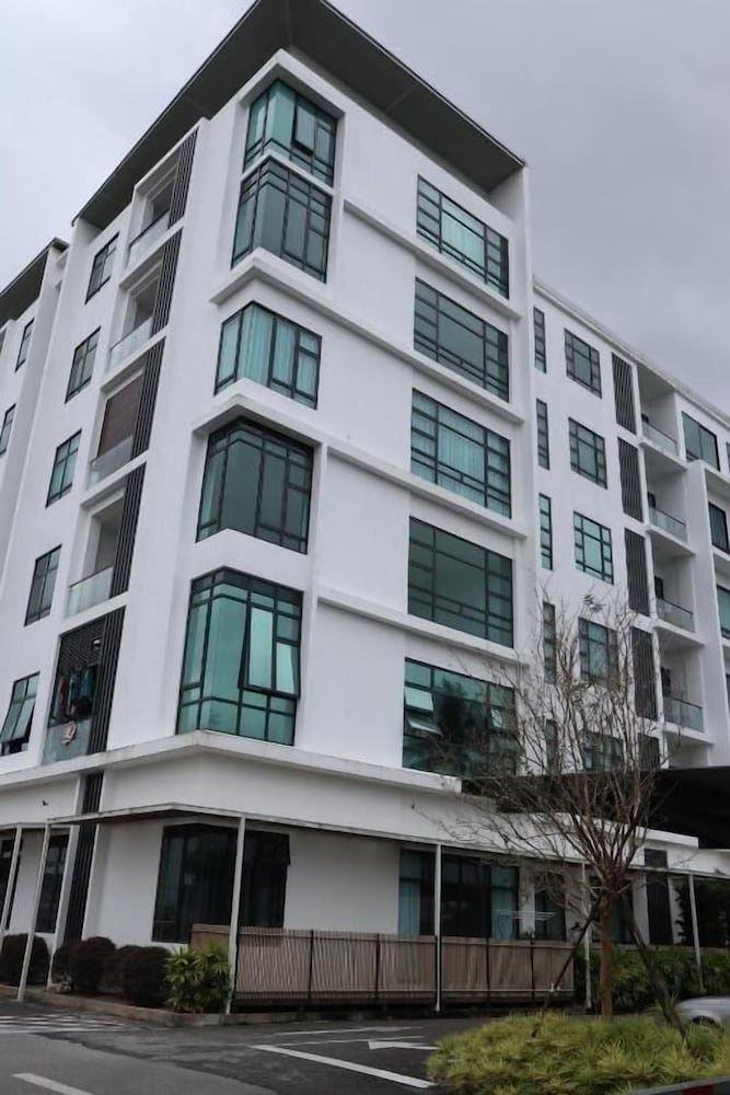 Hotel · Zen66 Roxy Serviced Apartment, Kuching