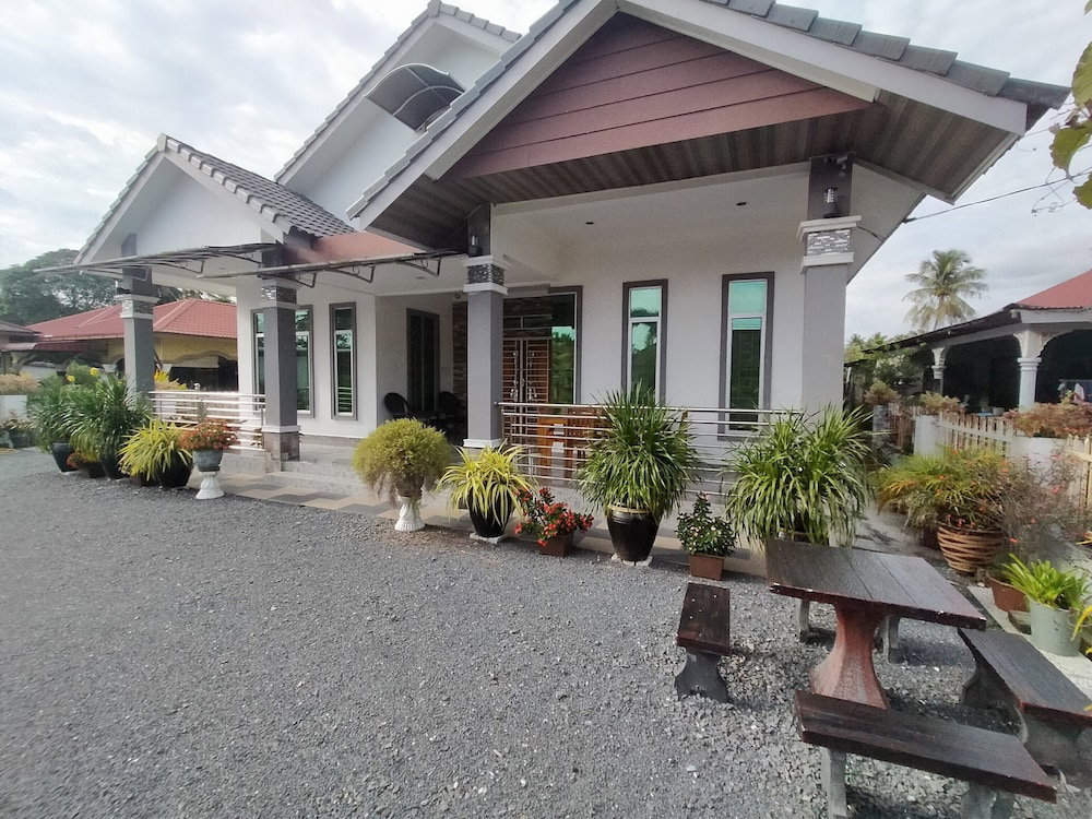 OYO Home 90388 Homestay Masha, Malaysia