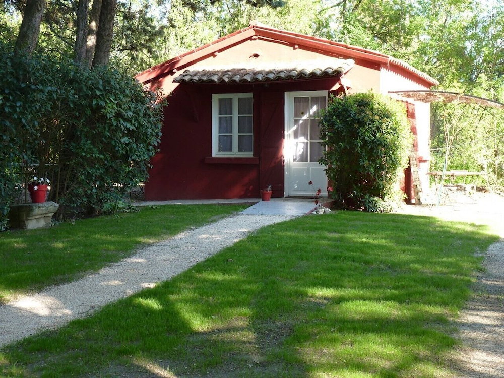 Hotel · Domaine de Rhodes - Locations de Vacances / Vacation Rentals, Avignon