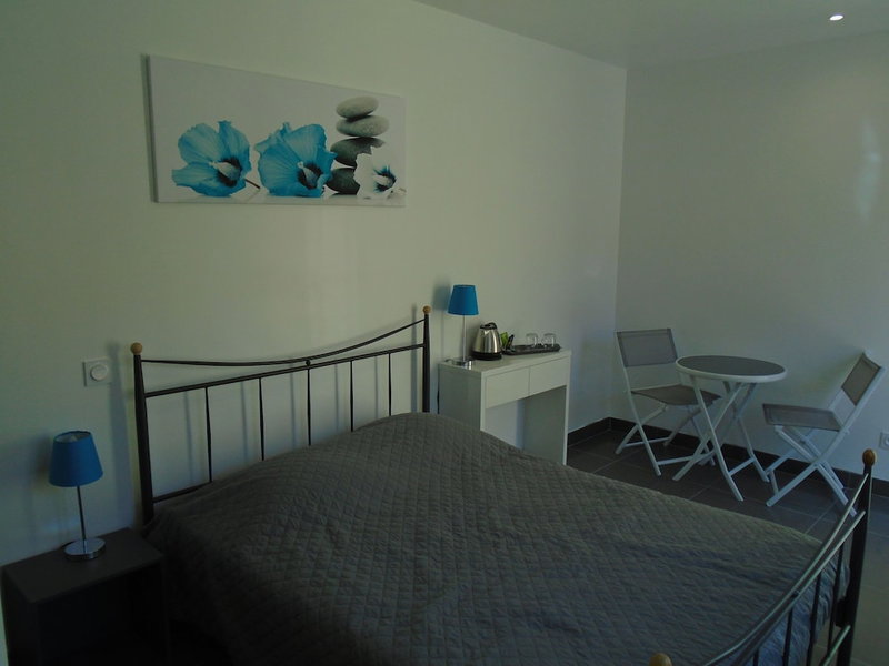 Chambre d'Hotes Les Trois Chemins, Cucugnan, France
