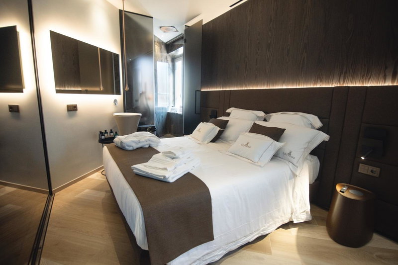 Tritone Luxury Suites Fontana di Trevi, Rome, Italy