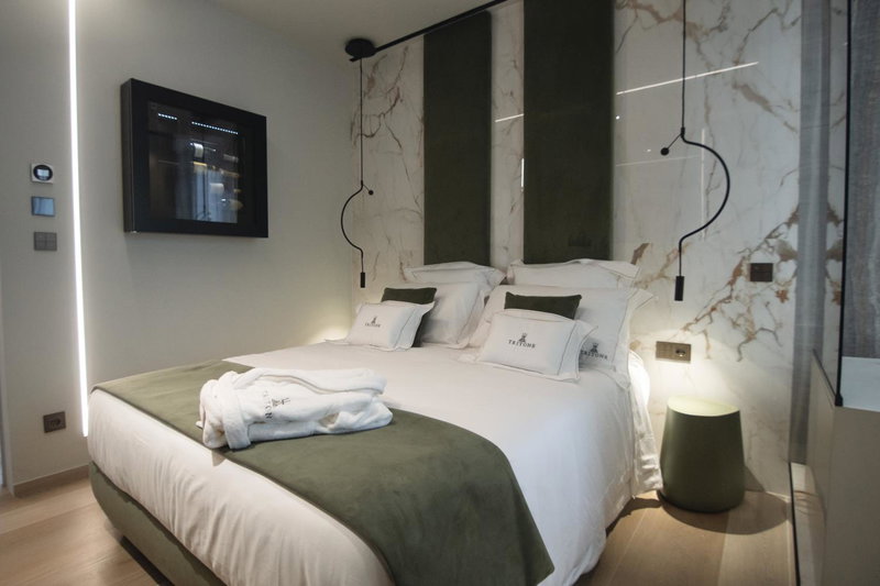 Tritone Luxury Suites Fontana di Trevi, Rome, Italy