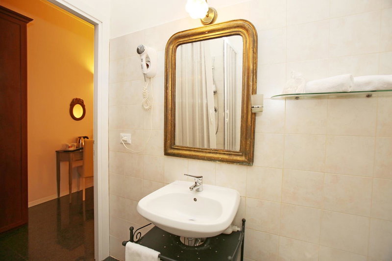 Amica Roma Guest House, Rome, Italy