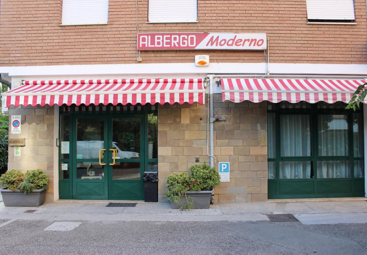 Albergo Moderno, Italy