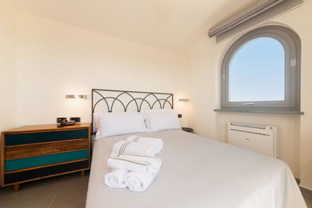 Insula Boutique Hotel, Procida, Italy