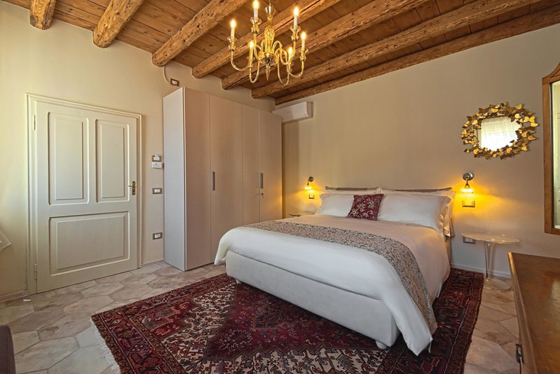 28 Alla Rotonda, Rovigo, Italy