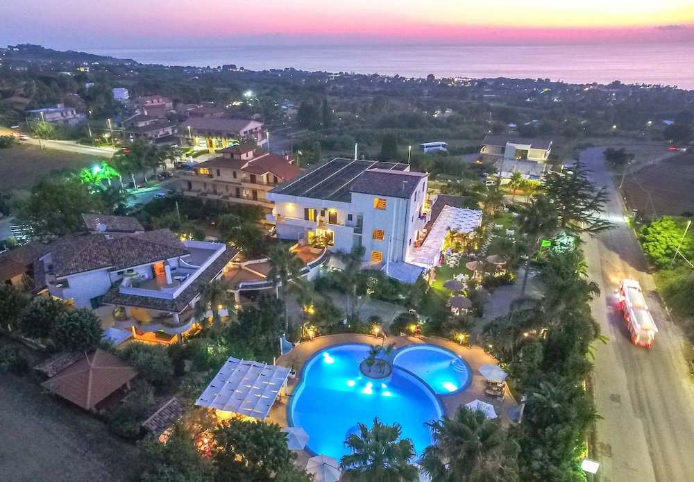 La Bussola Hotel Restaurant, Italy