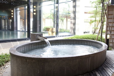 Matuya Sensen, Awara, Japan