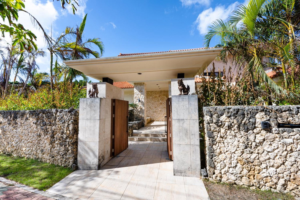 Ocean Front Villa Ishigakijima Ⅰ, Япония