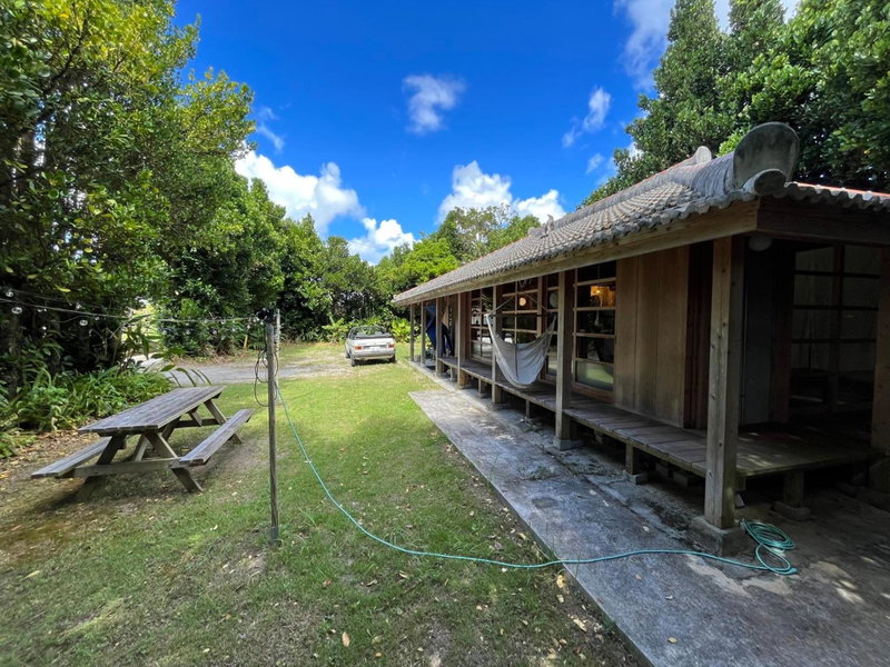 フクギに囲まれた家 さばんぎ沖縄古民家 SAVANGI Okinawan Designed Folk House, Nakijin, Japan