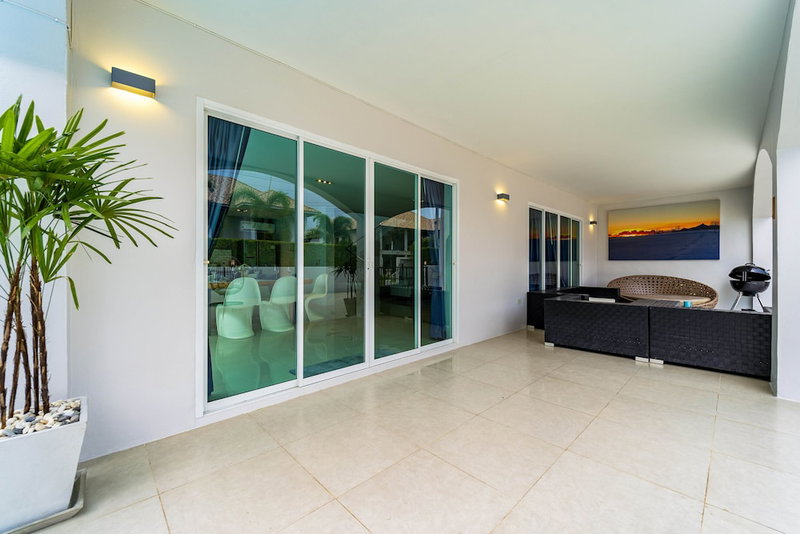 Modern 4 Bedrooms Pool Villa - VY, Hua Hin, Thailand