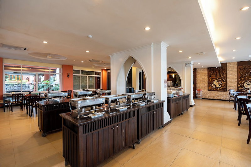 Sunday Chateau En Ville Pattaya, Pattaya, Thailand