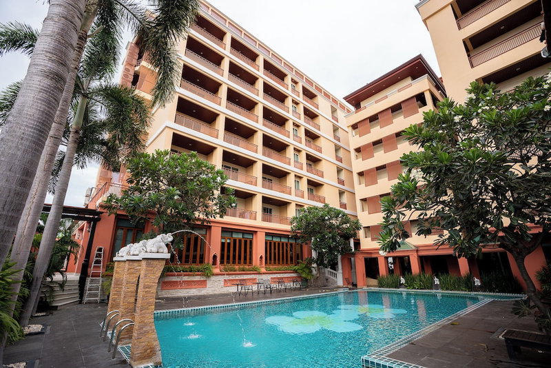 Sunday Chateau En Ville Pattaya, Pattaya, Thailand