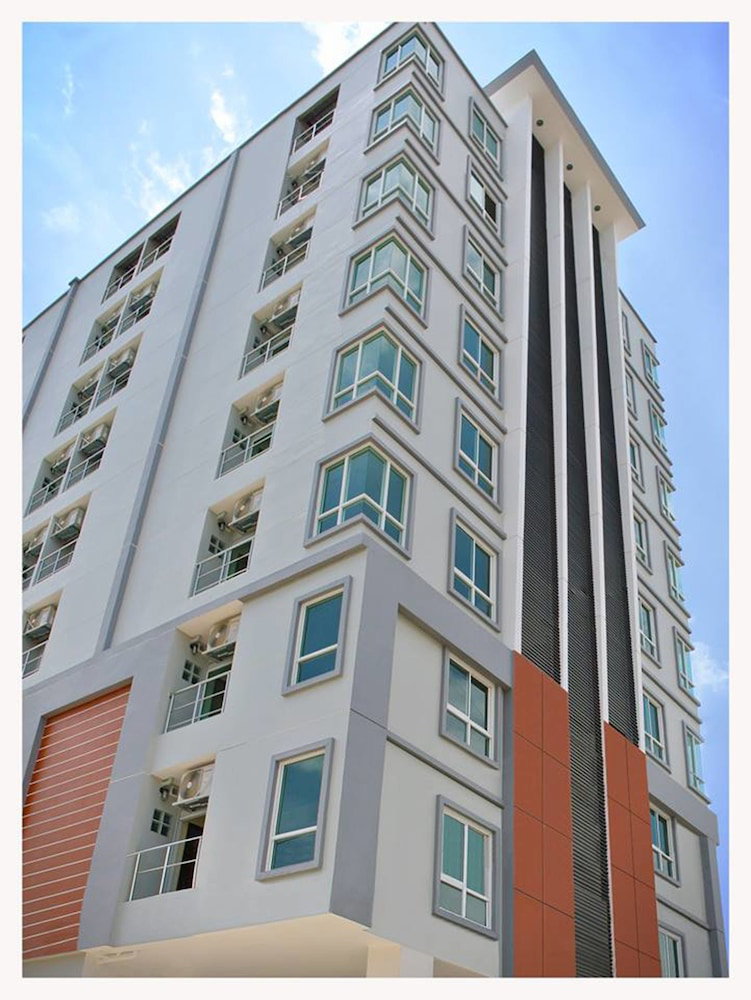 Hotel · Good Morning Apartment, Khlong Luang