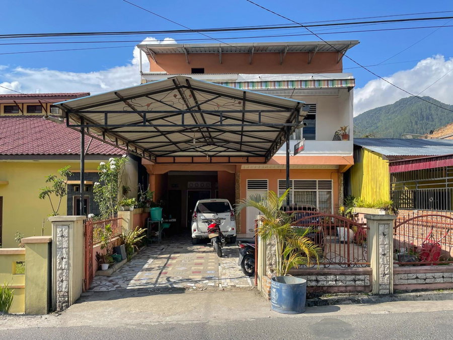 Valencia Homestay Redpartner, Parapat, Indonesia